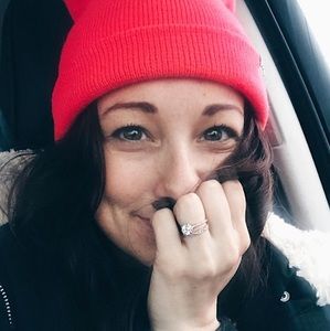 Meet your Posher, Ally